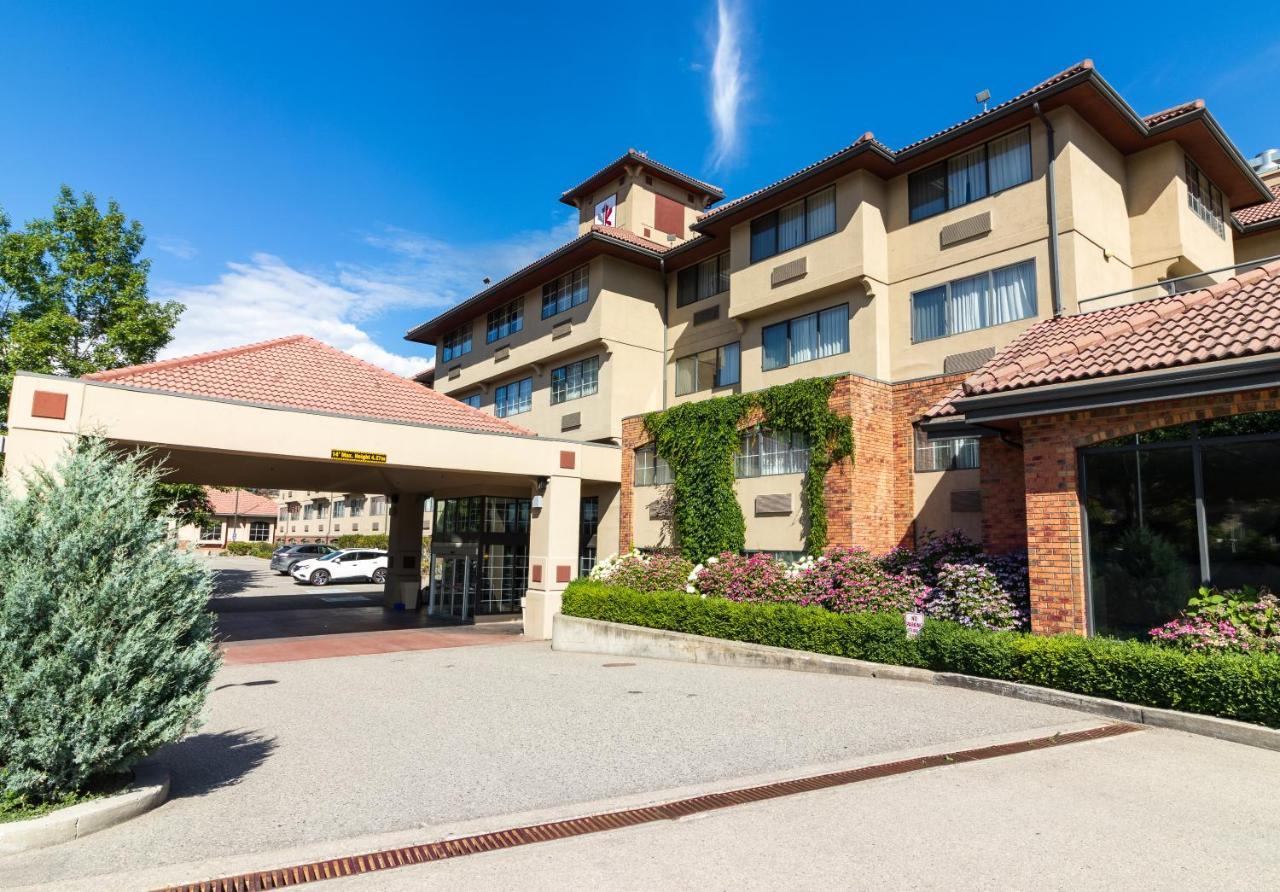 Hotel Kelowna & Conference Centre Exterior photo